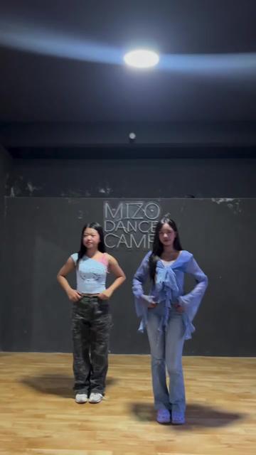 @Mizo Tiktok King's ( 1.9M ❤️ )
