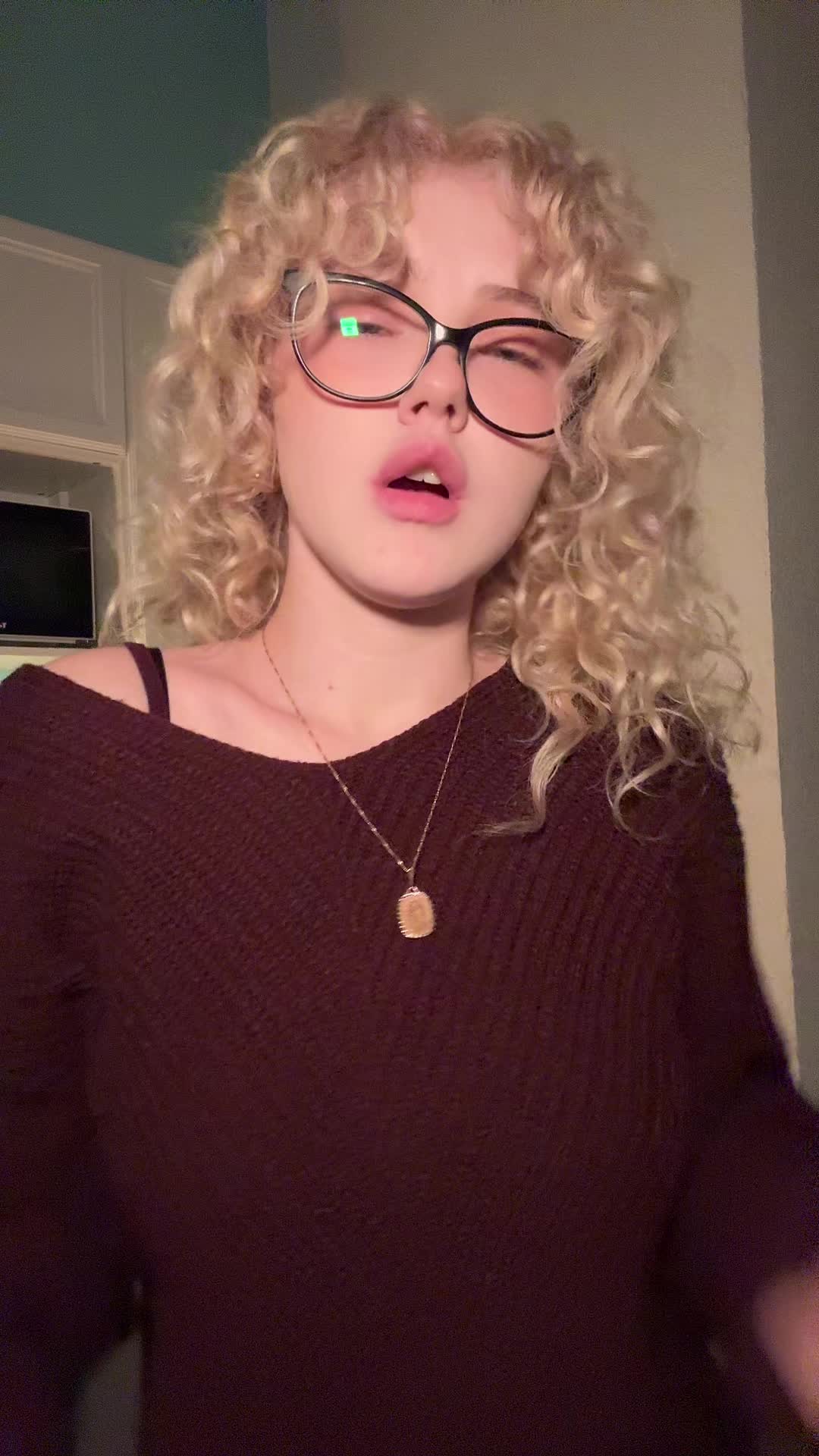 @рия вэсликс <33