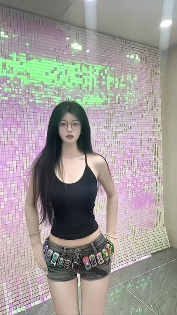 @Vivi 🍟😼