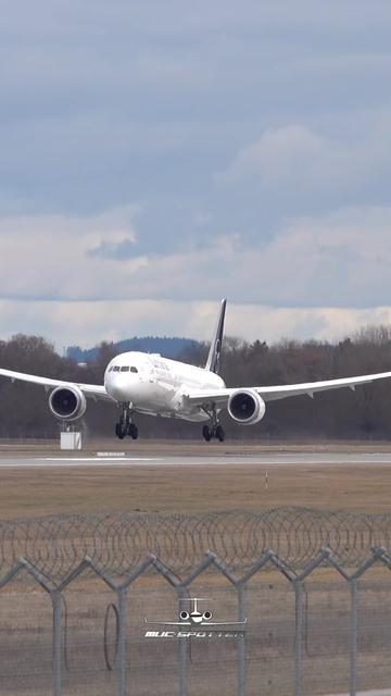 @MUC-Spotter