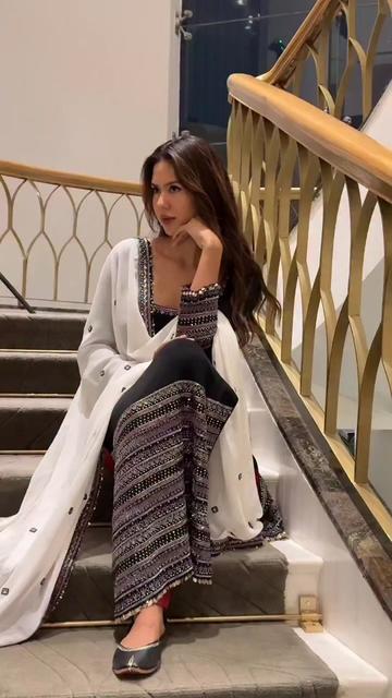 @sonam bajwa1