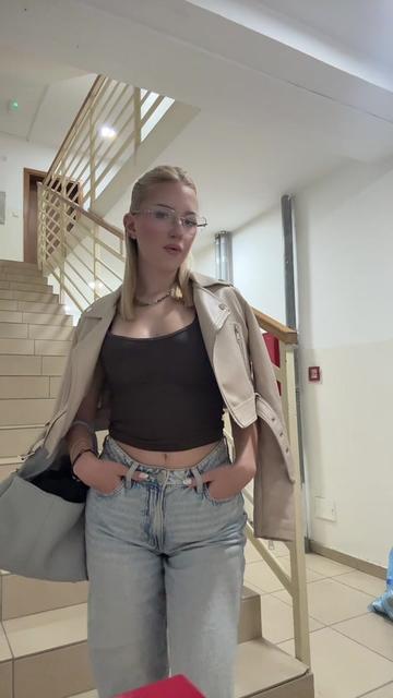 @𝒜.𝒱.