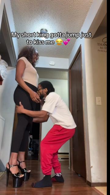 @Tall Queen 6&rsquo;4 &times; Short King 👑