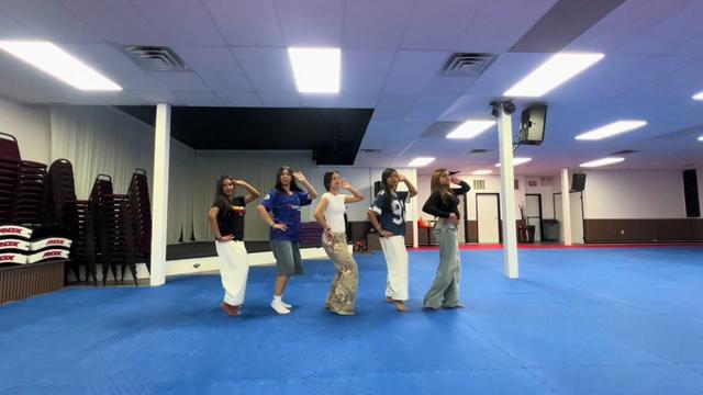 @Dancegroup