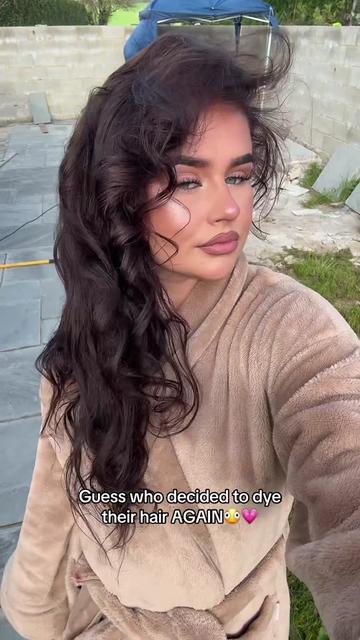 @elliejaynebuss