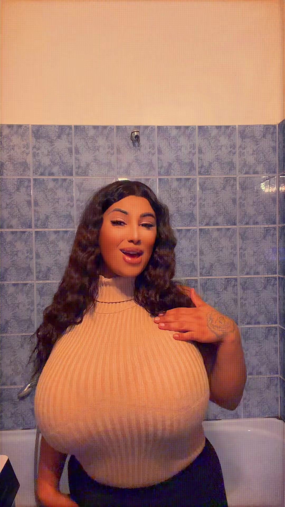 @Amina Noir 🖤✨