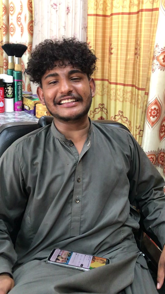 @حسنین کشمیری