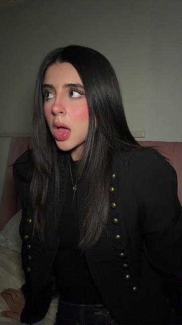 @Claudiagarmaaa
