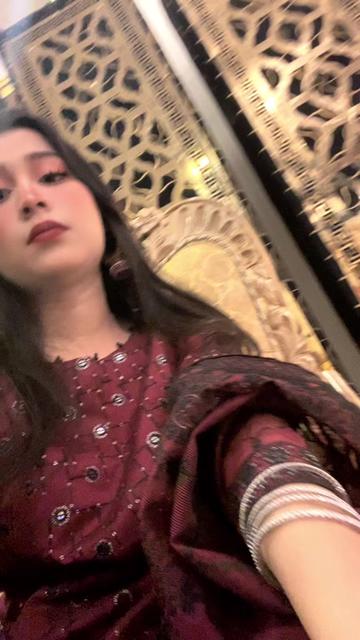 @seeratlive8