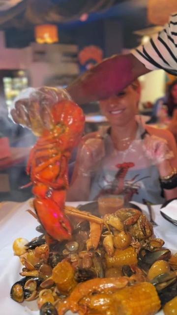 @GRAB A CRAB 🦀