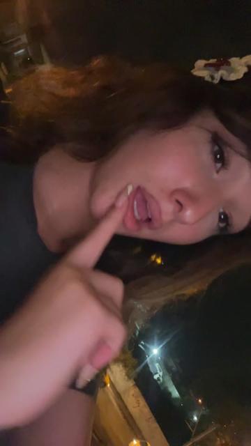 @👸🏼