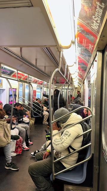 @GuyInNYC💥