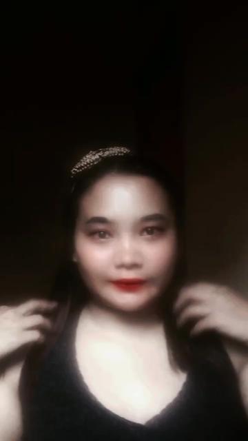 @Nabila Oktavia Gemoyy