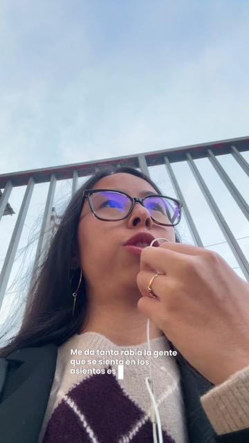 @_lucialosada
