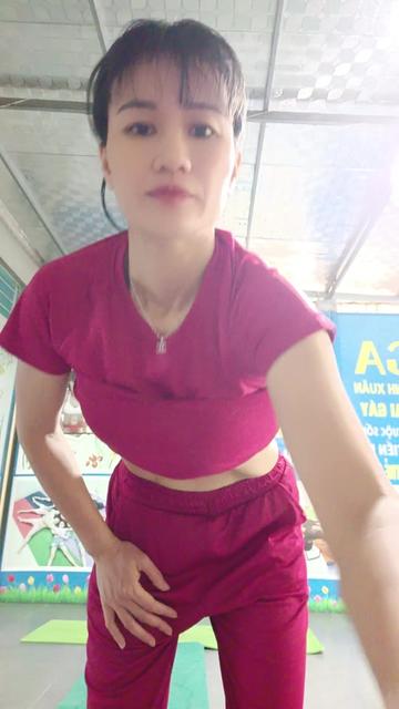 @Hoàng Thùy Yoga💯