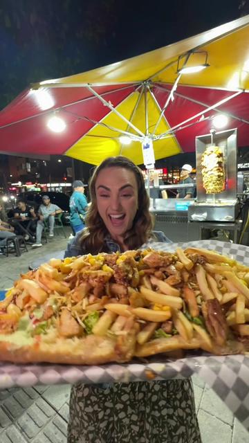 @LolaCarolaFood