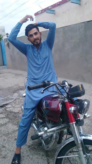 @RAJA KASHMIRI🦅