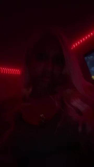 @0fficial.naomiii
