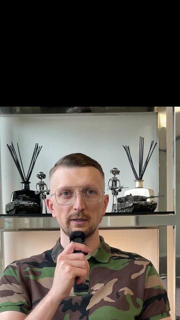 @Artem Meininger