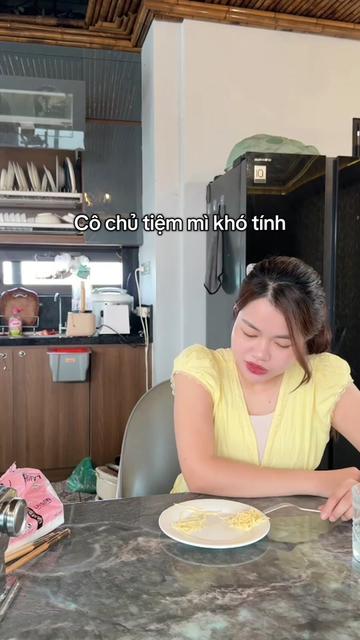 @Eli Vũ &middot; C&ocirc; chủ tiệm m&igrave; &Yacute;