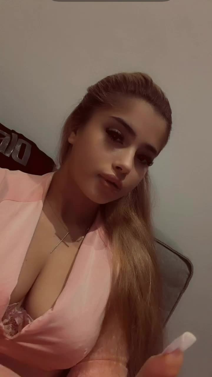 @♥️ جيورجيانا كارلا🧸