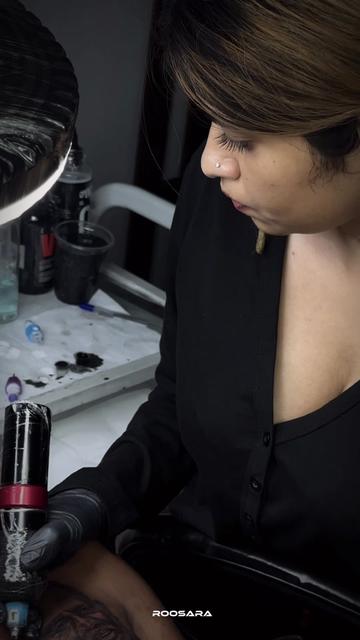 @ROOSARA / රූසරා 🤍