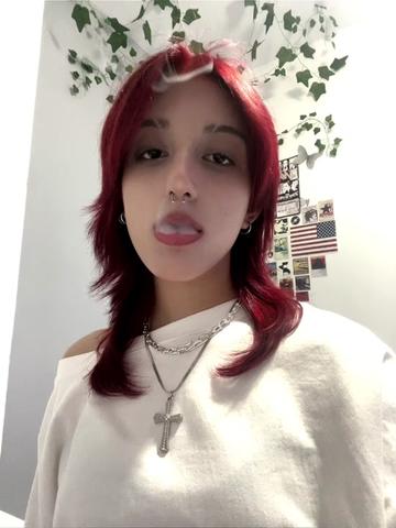 @𝘝𝘪-✄