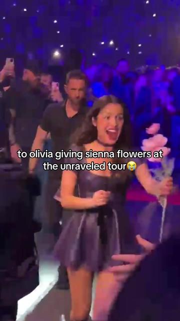 @siennaspirodaily (fan)