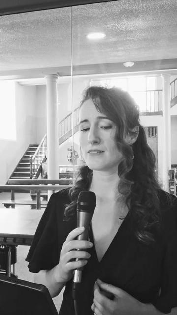 @Stephanie Healy Vocalist