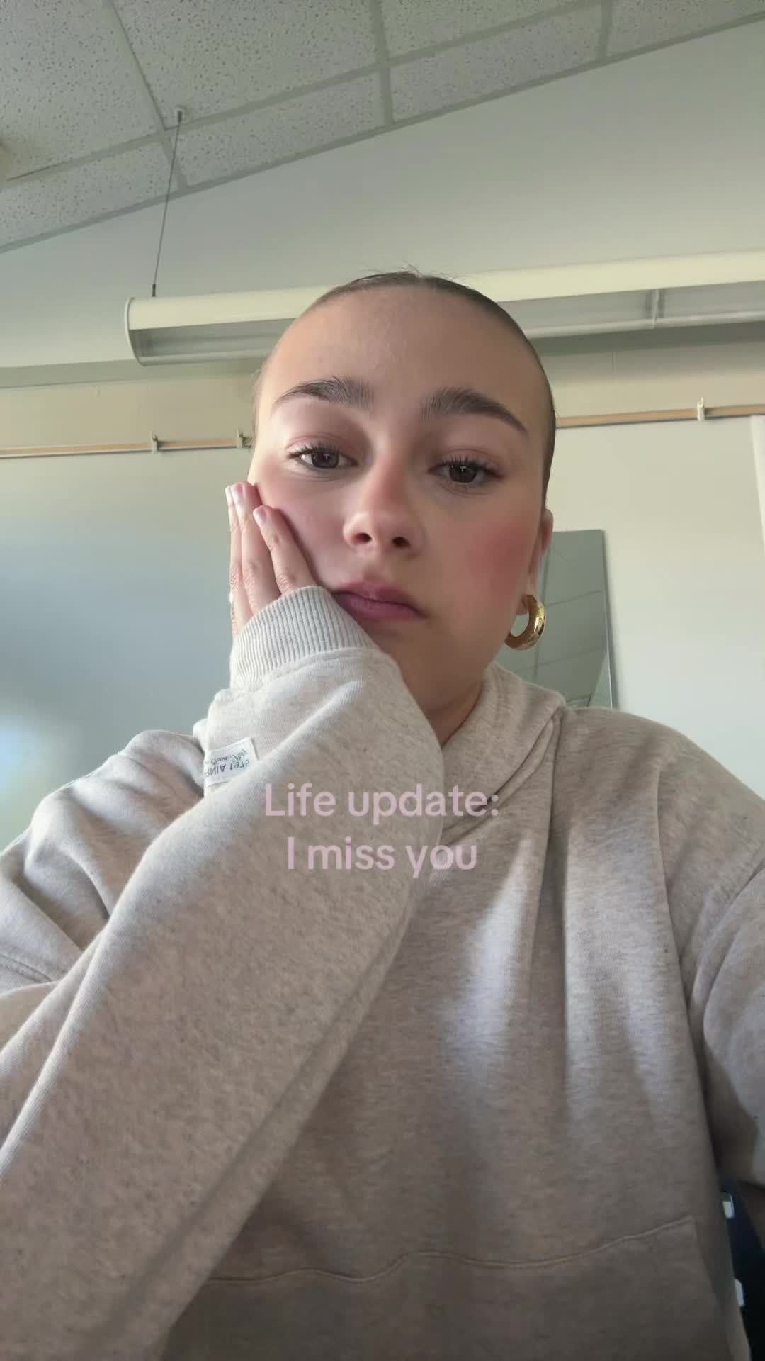 @𝑳𝒐𝒍𝒂 𝒊𝒏 🇨🇦