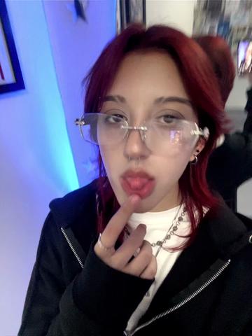@𝘝𝘪-