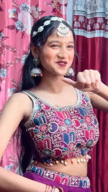 @Bhojpuri Dancer🔥
