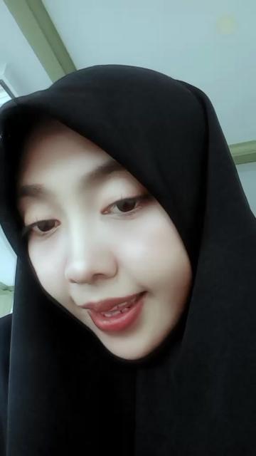 @Butiran debu🌺