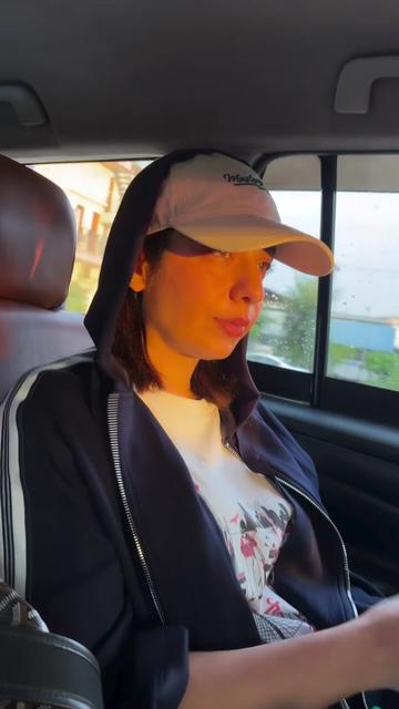 @jasmine sandles ๐ธ