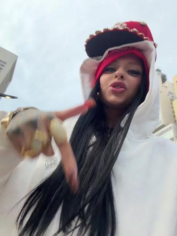 @Juliê Mendes