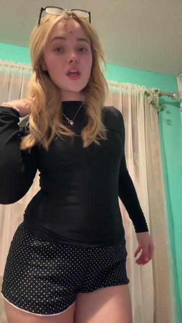 @aminamae9