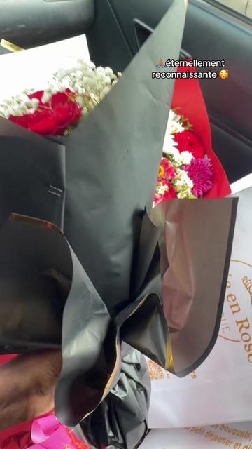 @La Vie en Rose225 💐