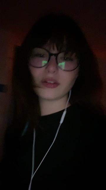 @Leah 🎧🚩