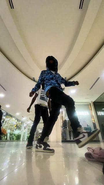 @๐ฒ๐๐๐๐๐
พ๏ธY