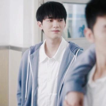 @𝑒th✩