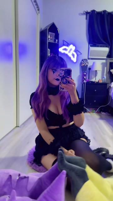 @creepyplum