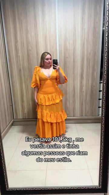 @Vitória Eva Mello