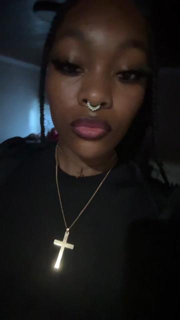@⃟