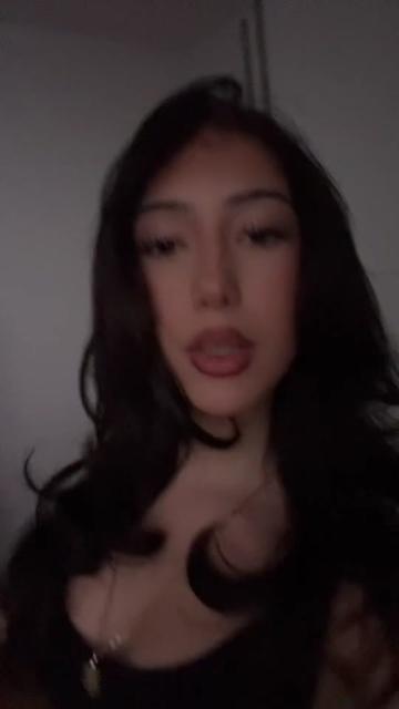 @Izabela🇦🇱