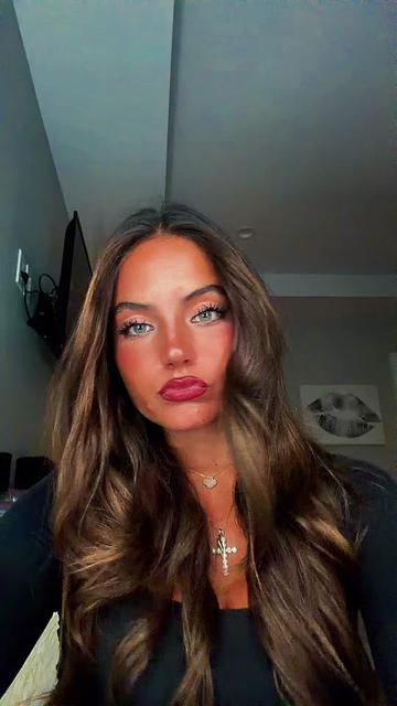 @Gabriella Falcone
