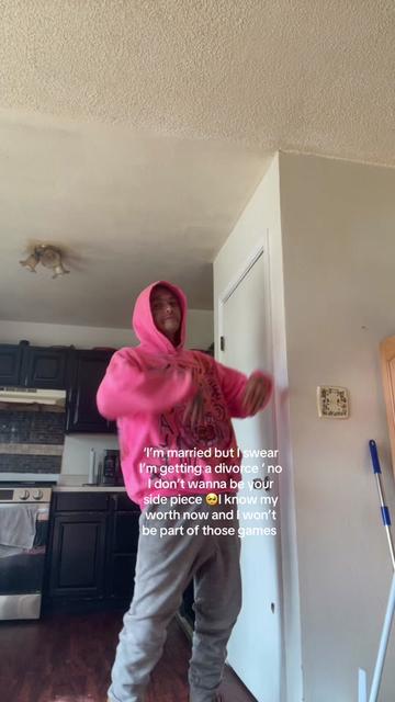 @lilwhozzie