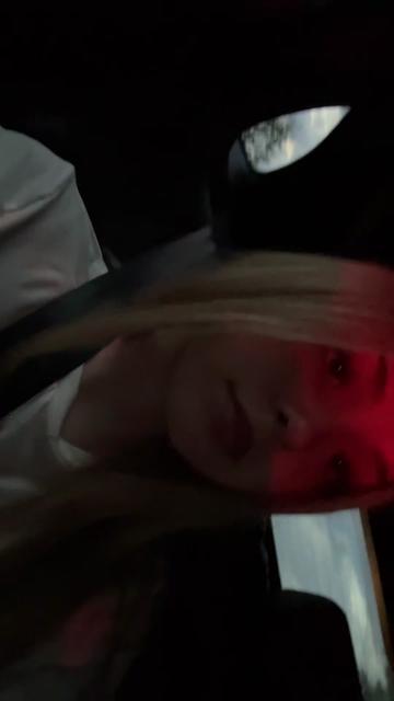 @zoemberassing