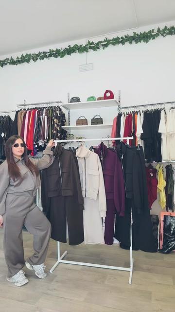 @GossipGirlShop🛍️