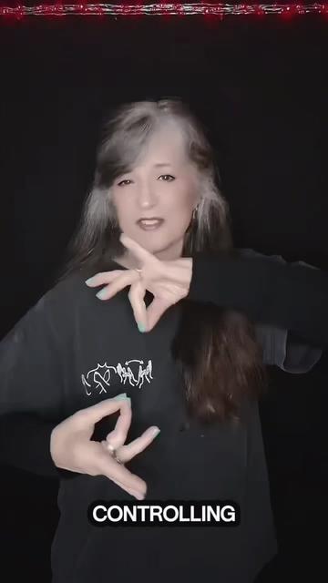 @Deaf Warrior/ASLSuzyQ🤟🏼