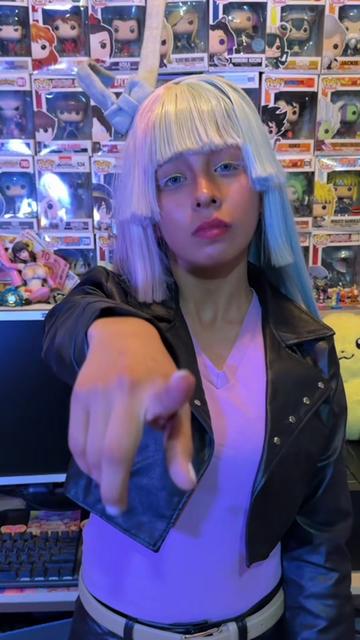 @LauMeow